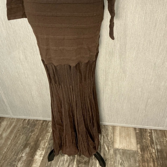 Chic Long Sleeve Brown Dress Size US Large or 8/10 - Picture 8 of 16